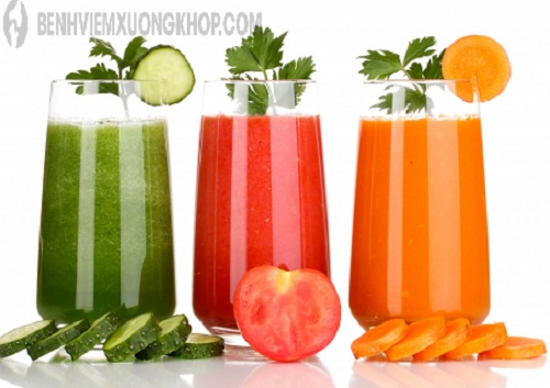 Nước ép trái cây nhiều vitamin C bảo vệ xương khớp chắc khỏe