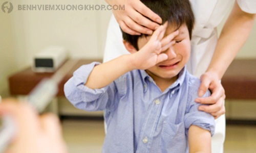 Biểu hiện đau khớp ở trẻ em