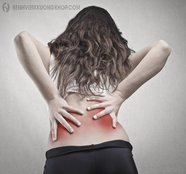Đau thắt lưng ở phụ nữ do bệnh lý