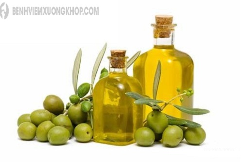 Người bệnh viêm khớp nên sử dụng dầu oliu vì nó tốt cho sức khỏe