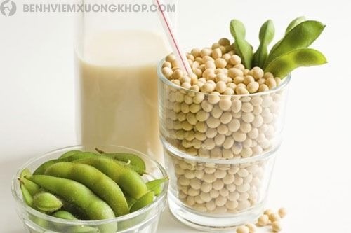 có nên uống sữa đậu nành mỗi ngày đối với người bệnh gout