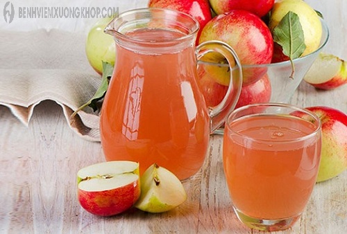 Nước ép táo tốt cho sức khỏe người bệnh Gout