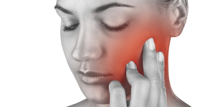 rối loạn khớp thái dương dẫn đến đau dây thần kinh sau tai phải