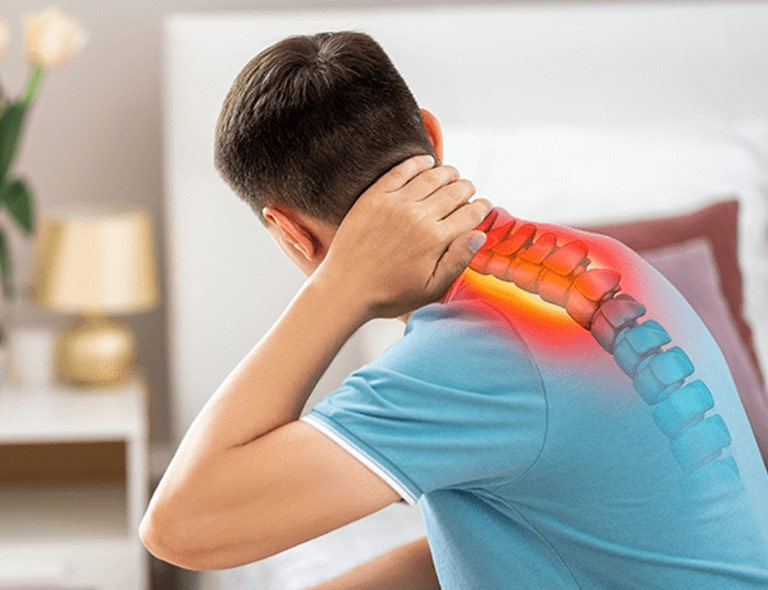 Thoát vị đĩa đệm đốt sống cổ phải làm sao?